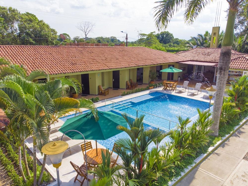 Hotel Paloverde Villas Campestres Apiay Exterior photo